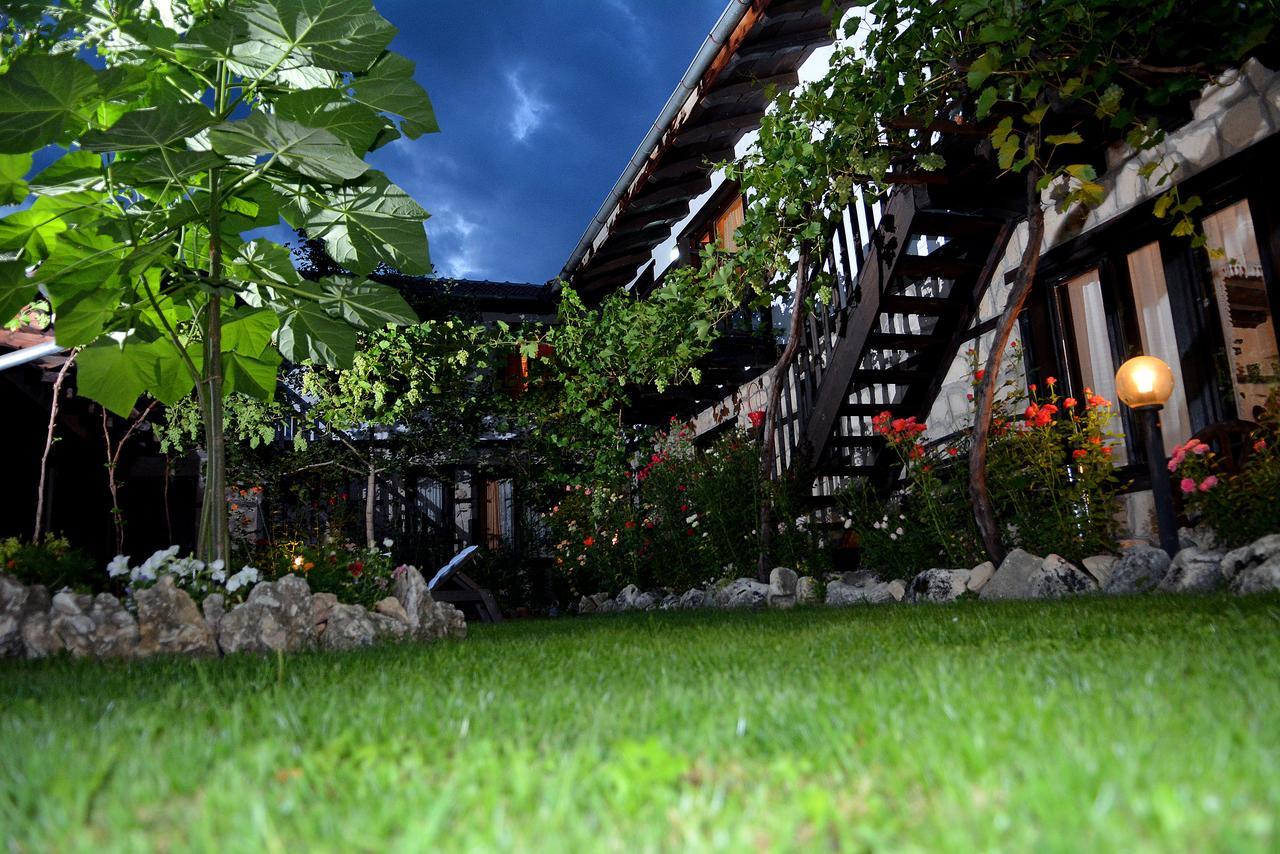 Trenchova Guest House Bansko Dış mekan fotoğraf